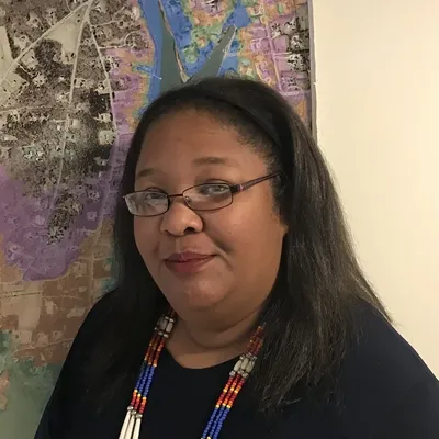 Shavonne headshot

